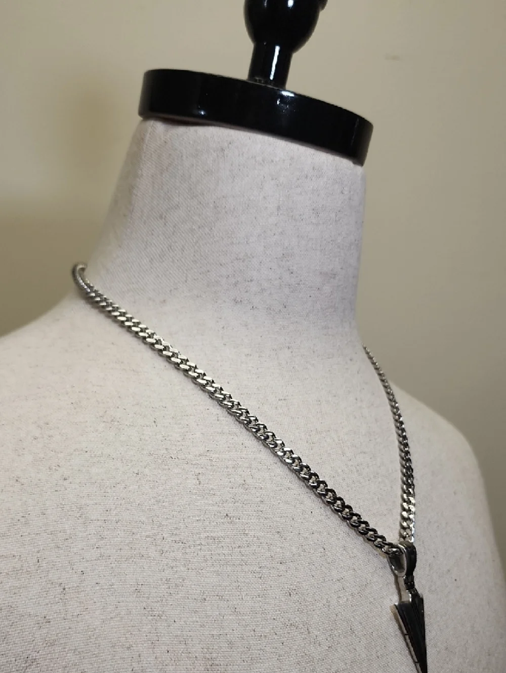 Stainless Steel Arrowhead Pendant Necklace Black Silver Chain